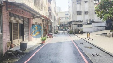 崇德商圈/近R15捷運前後巷/正二樓透天｜高雄市左營區崇德路