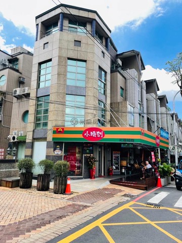 美麗皇家|黃金三角窗 多間套房收租|雙棟透店｜高雄市鳥松區松埔北巷