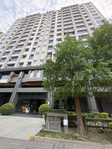 專任｜佳泰文華硯｜鄰近葳格．好市多｜大三房平車｜台中市北屯區松竹五路二段