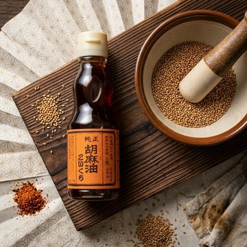 【日本原裝進口現貨】九鬼產業濃口純正胡麻油170g/罐香味焙煎料理調味100%純芝麻油傳統正搾法芝麻油 無添加食品添加劑 日本飄香百年高品質香油 頂級香油黑麻油涼拌烤肉沾醬拌麵炒菜 生日禮物 交換禮物