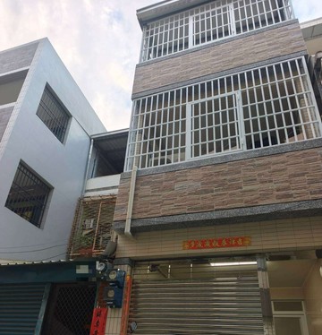建工商圈★莊敬國小★輕軌★全屋翻新5大房車庫美墅｜高雄市三民區新民路