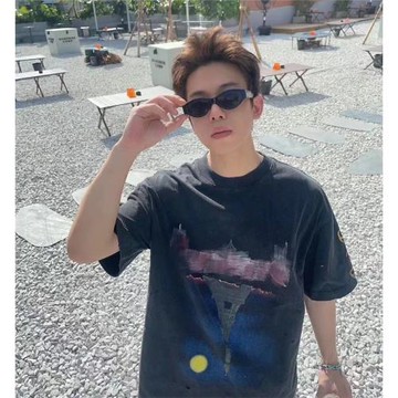 MRLEE自主風格扭曲解構主義顛倒領口設計泥污破洞做舊T恤oversize