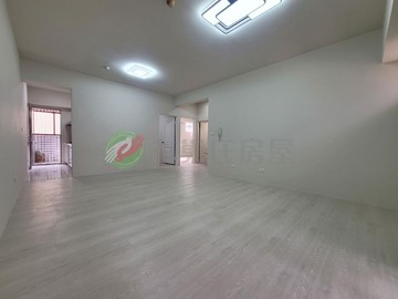 潭子矽品商圈｜全新整理大坪數雙車位華廈｜入門玄關｜台中市潭子區雅豐街