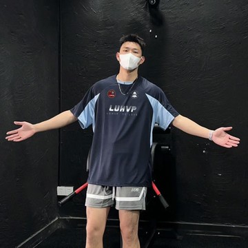 【YL】美式球衣 籃球衣 訓練服 短袖上衣 排汗衫 LUHVP速干運動美式投籃服籃球短袖男訓練拼接復古街頭t恤賽車主T恤