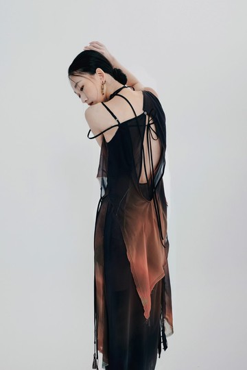 夕陽染色綁帶抽繩繞頸洋裝