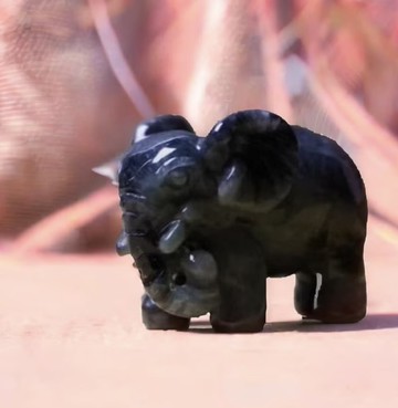 【吉象如意】烏雞翡翠大象擺飾 | 天然緬甸玉A貨翡翠 | 送禮