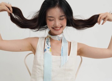 【後花園】油畫風/瓶花真絲方巾