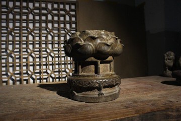 青石純手工雕刻民俗懷舊古法工藝六獸頭鏤空案頭蓮花石墩中式擺件