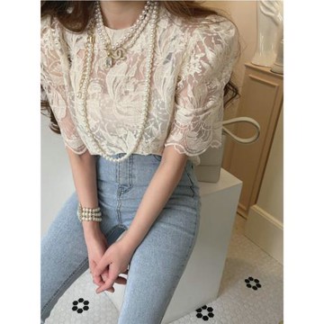 【sol.owen】韓國進口精致刺繡花朵波浪花邊中袖圓領套頭氣質襯衫