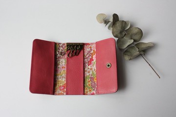 真皮和 Liberty 印花鑰匙包粉紅