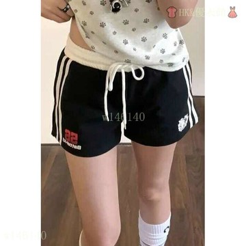 🥨台灣出貨🥨HK 網紅夏季新款復古美式拼接刺繡時尚潮流闊腿運動休閒短褲辣妹熱褲 短褲女 休閒褲 運動褲 熱褲女