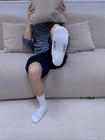 靚逐襪子男女同款中筒毛巾底運動襪體育生高筒籃球襪透氣吸汗短襪-Misaki精品