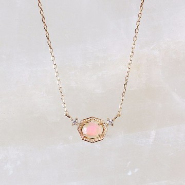 Visel 八邊形復古框項鍊-蛋白石