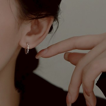 [December 現貨]耳環 圈圈耳環 圓圈耳環 925銀耳環 耳扣 純銀圈圈耳環 耳飾 飾品 麻花圈圈耳扣