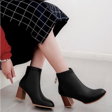 大碼粗跟馬丁靴43 44 45 46高跟大碼短靴40-43大碼圓頭后拉鏈馬靴