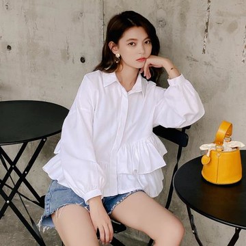 秋季新款設計感小眾白襯衫女不規則寬松燈籠袖上衣小清新翻領襯衣