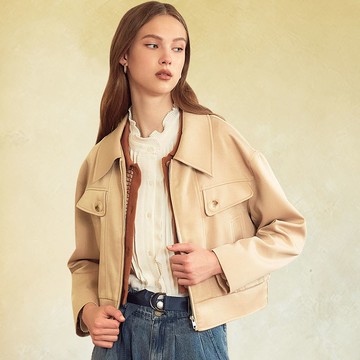 OUWEY歐薇 帥氣口袋造型珠光短版夾克拉鍊外套(卡其色；S-M)3224394005