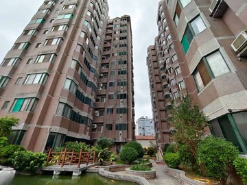 彰化市中山路龍寶臻邸近學區有車位可租｜彰化縣彰化市中山路一段