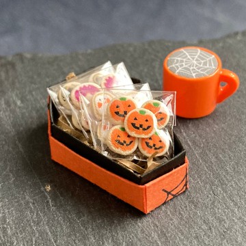 【接單製作】萬聖節餅乾與黑芝麻拿鐵 迷你模型