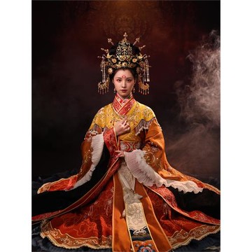 銜泥小筑神仙圖-金秋女神 原創漢服元素女裝重工刺繡傳統云肩禮服