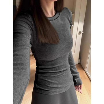 修身加厚上衣 長袖T恤 打底衫 內搭 德絨圓領女秋冬正肩長袖T恤修身收腰顯瘦保暖加厚上衣 大尺碼服飾 平價女裝 韓版女裝