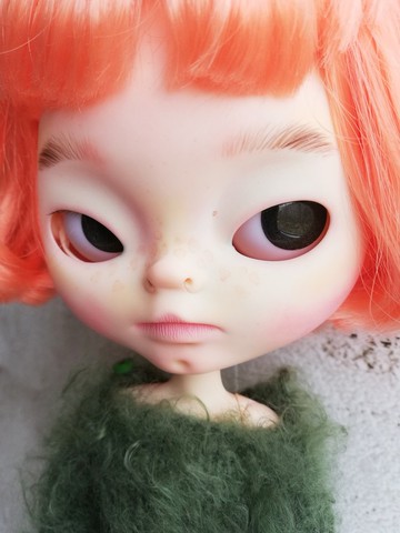 Blythe 亞洲訂製娃娃，Blythe OOAK，白色膚色紅髮 OOAK 娃娃