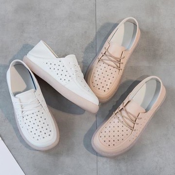 Taroko 星空點點空真皮鏤空平底樂福休閒鞋(2色可選)