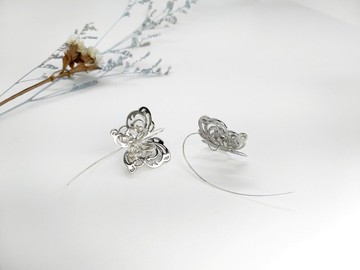 曲線系列  繽紛飛舞-立體蝴蝶大耳勾\耳環\耳針