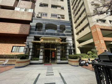 森活計劃~左營核心高樓層三房平移車位｜高雄市左營區文自路