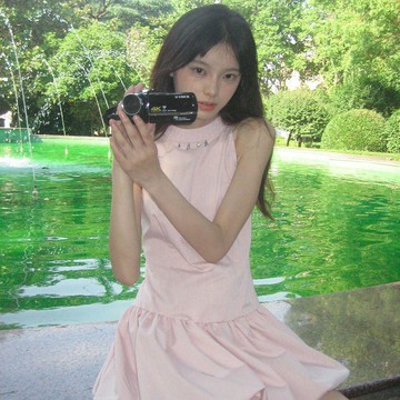 【甜美風】Glove 粉色少女可愛 掛脖收腰顯瘦連衣裙 森系野餐百搭外穿花苞裙子 裙子 連身裙 裙子連身裙