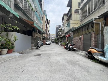 楊小扁~ 鄰衛武營國家音樂廳捷運住三建地｜高雄市苓雅區福裕段