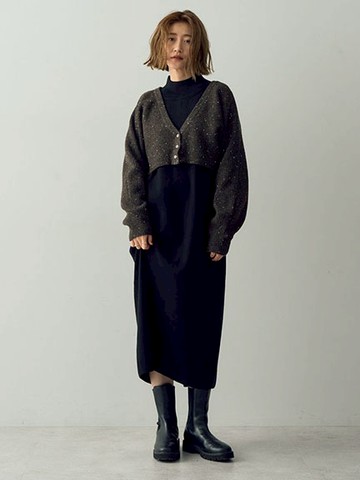 【SET ITEM】短版V領排釦針織罩衫+高領針織連身裙(07000013200) - YECCA VECCA