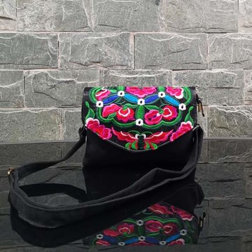 女包百搭斜挎復古民族風刺繡花帆布包女媽媽單肩包包女2022新款潮