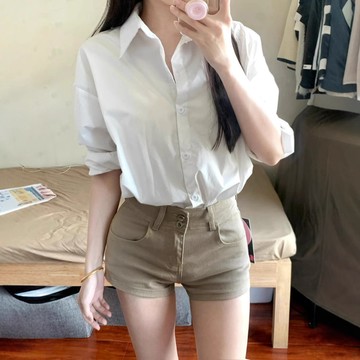 【小個子】145cm 小個子穿搭 淺色卡其短褲 雙扣高腰包臀牛仔超短褲女 慵懶感 辣妹風 小個子 緊身顯瘦熱褲 顯高