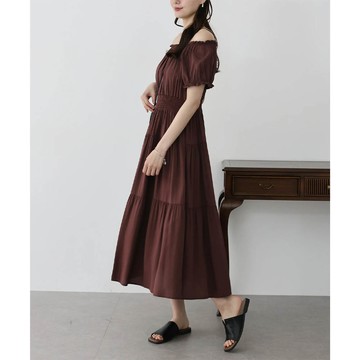 日本 BLUE EAST - 一字領2way露肩迷人短袖洋裝-素面-咖啡