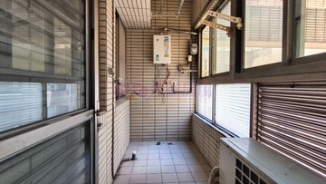 北大大學風呂頂層亮彩三房｜新北市樹林區學勤路