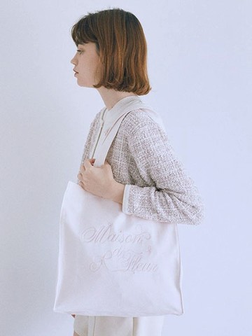 草寫品牌標誌刺繡方形手提托特包(08000915600) - Maison de FLEUR