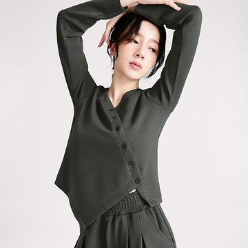 輕氧棉斜裁設計上衣