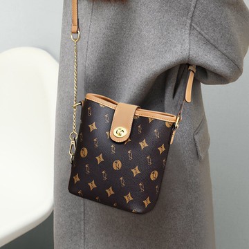 Viney包包百搭新款女包斜挎包時尚大容量高級感洋氣單肩包水桶包