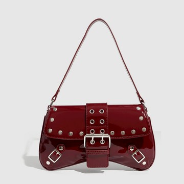 【臧女皇】隔日到 新款漆皮馬鞍包 酒紅色百搭黑色馬鞍包包經典單肩包黑色漆皮鉚釘肩背包 時尚個性潮流女包