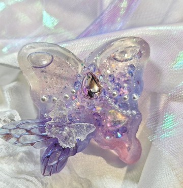 幻海夢蝶系列-唯蝶 手工滴膠流沙吊飾