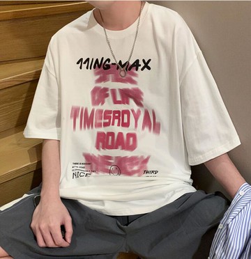 FINDSENSE X 韓潮 男士 美式復古眩暈字母印花 寬鬆五分袖大尺碼 短袖T恤