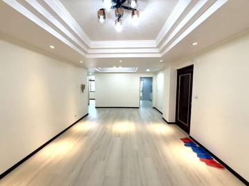 泰山低總價❤️儒林世家美三房車❤️住商黃媮琦｜新北市泰山區明志路一段