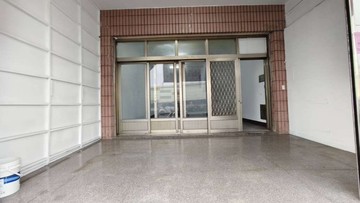 捷運草衙站 SKM購物中心旁面寬6.4米透天店住｜高雄市前鎮區中平路