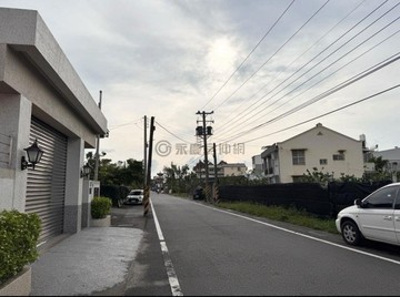 農建地~台南麻豆市區近星巴克馬路旁買地送屋｜台南市麻豆區五王段