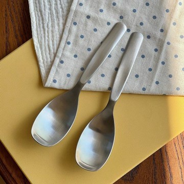 🥇隔日達出💎304不鏽鋼砂光磨砂勺子家用吃飯勺簡約酸奶勺子高檔甜品勺乾飯勺