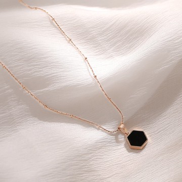 黑色幾何項鏈女士潮鈦鋼網紅簡約嘻哈玫瑰金高端不掉色鎖骨鏈
