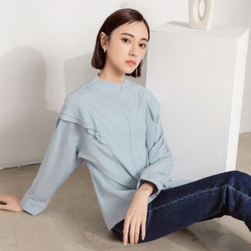 OB嚴選-小圓領開襟造型荷葉邊上衣《AB17597-》