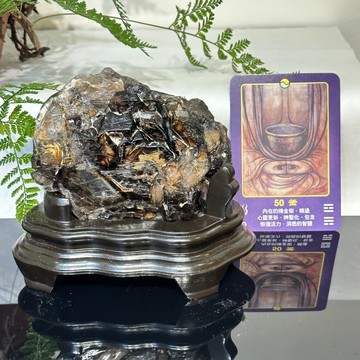 灌入擋煞能量 ★ 巴西 黑骨幹 亮皮透 爆彩虹 骨幹水晶 天然無燒 擋煞 擋小人 桌上型擺件 水晶柱(附木座)  4CC18-906