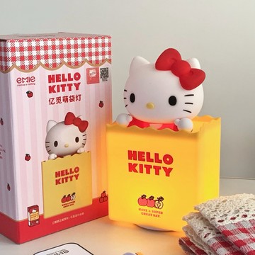 【預購】正版授權 SANRIO三麗鷗 HELLO KITTY 拍拍燈 小夜燈 USB充電  送禮推薦💝 生日禮物 情人節禮物